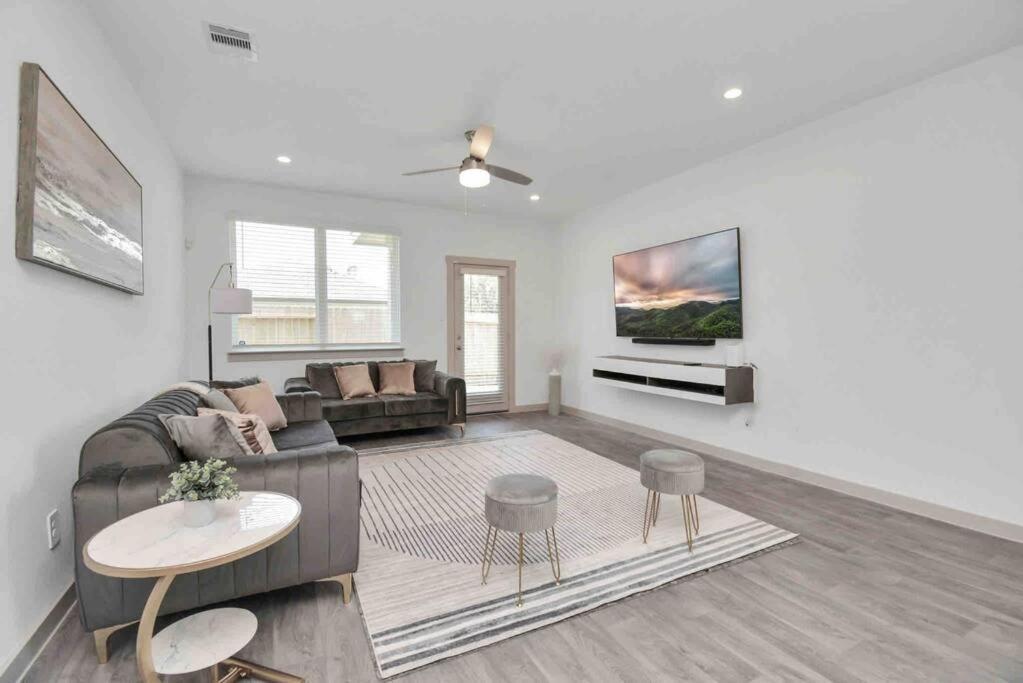 4Bedroom Escape - Near Med Center With Backyard Houston Eksteriør billede